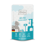 Zarte Ziege an leckeren Möhrchen